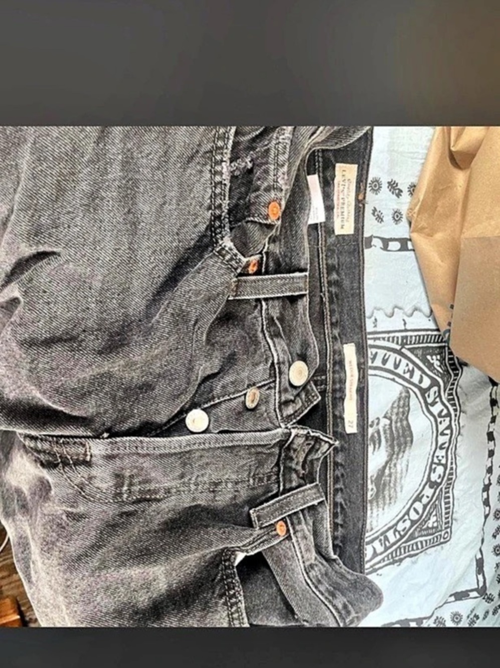 Levi's 721 Distressed Skinny Jeans in Gray Waist 27
